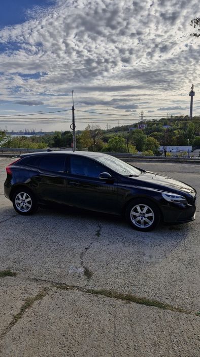 Volvo V40 D2 120CP/ 2017/ Webasto/ Parbriz încălzit/ Încălzire scaune