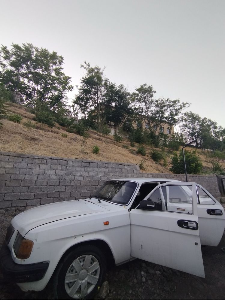 Volga 3110 Sotiladi