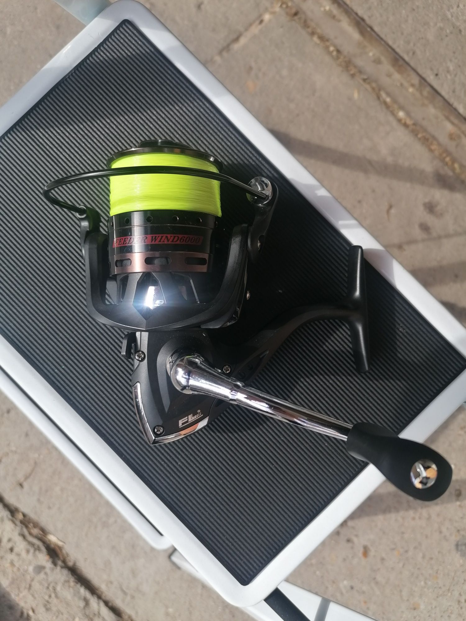 Макара FL Feeder Wind 6000 + 4 Шпули