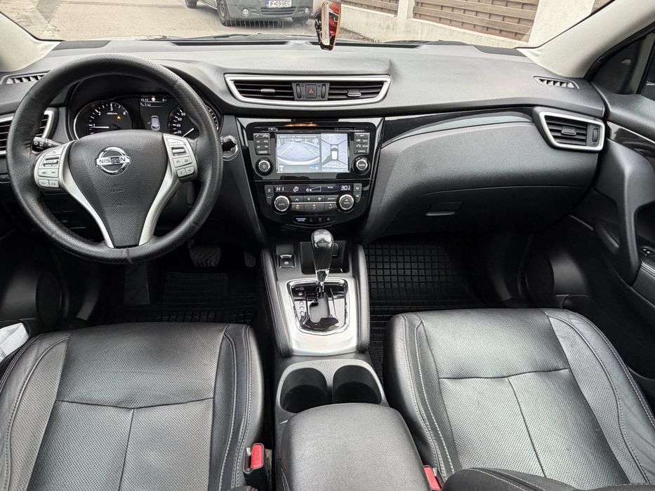 Nissan Qashqai 4x4 1.6d. 131CP 2015 Automat•Pano•Camere360•Variante