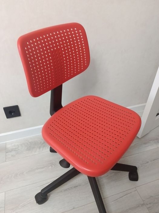 Продам Стул Икеа