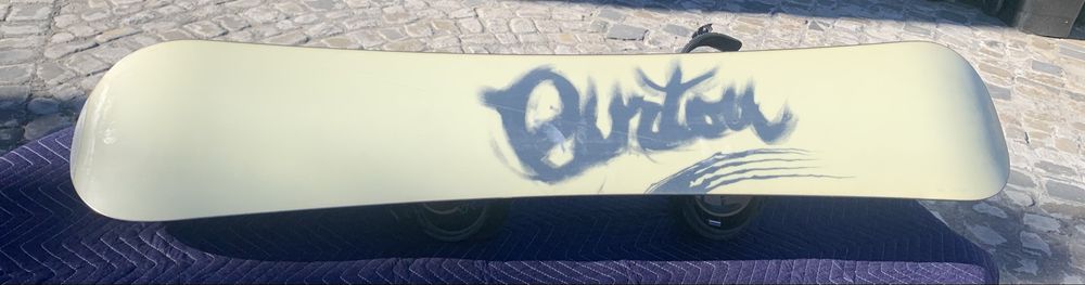 BURTON BIGFOOT ( custom made in USA) snowboard