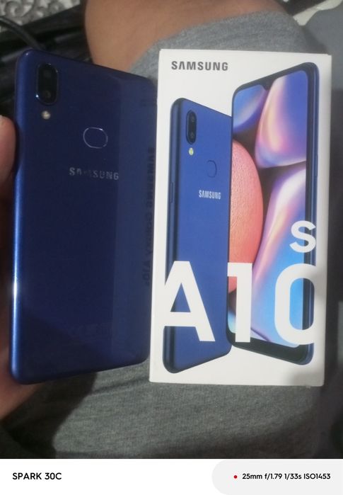 Galaxy A10s срочно продам.