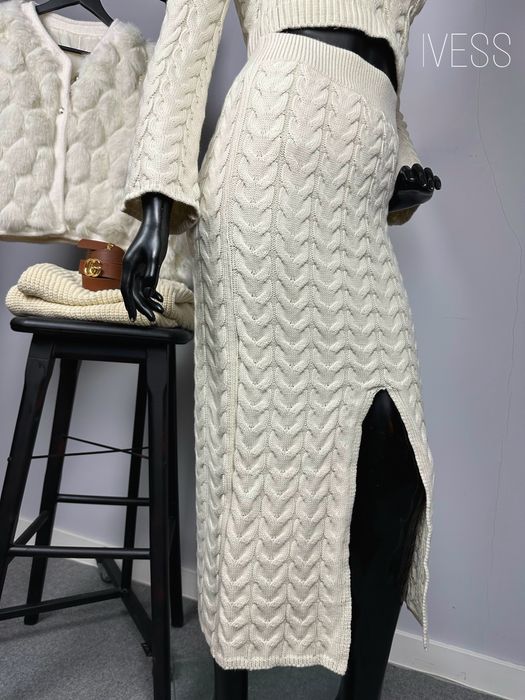 Дамски сет плетен пола с блуза два модела