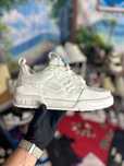 Adidasi LV Skate White