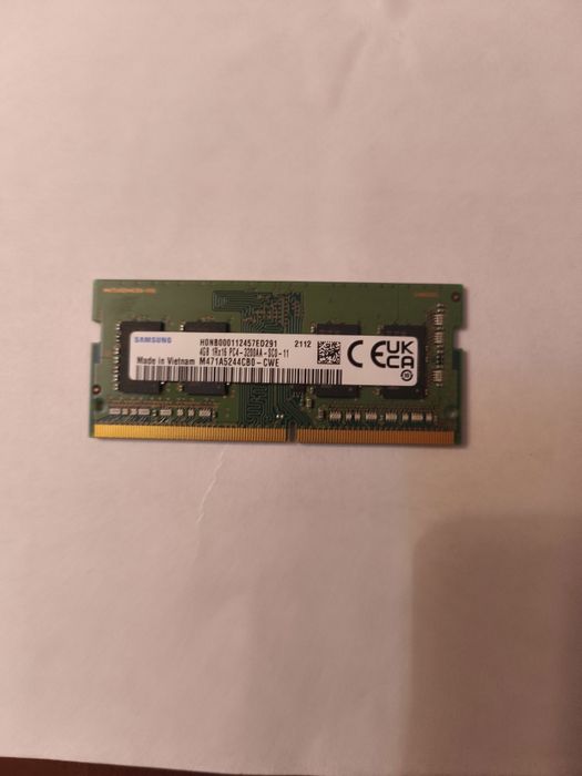 Плашка оперативки на 4гб ddr4