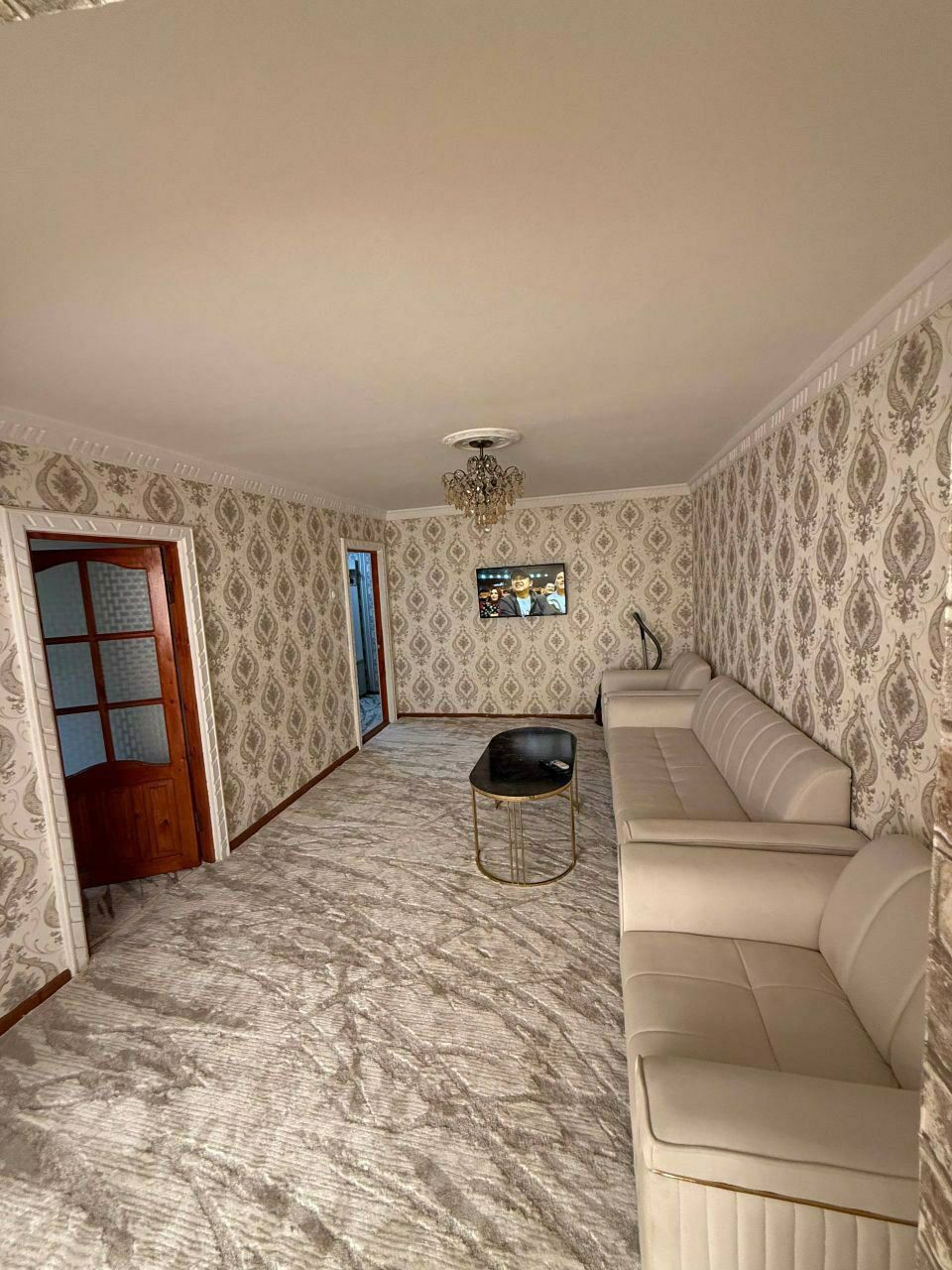 Квартира продаётся метро Мирзо Улугбек 3/3/4 меб тех Чиланзар 4 кварта