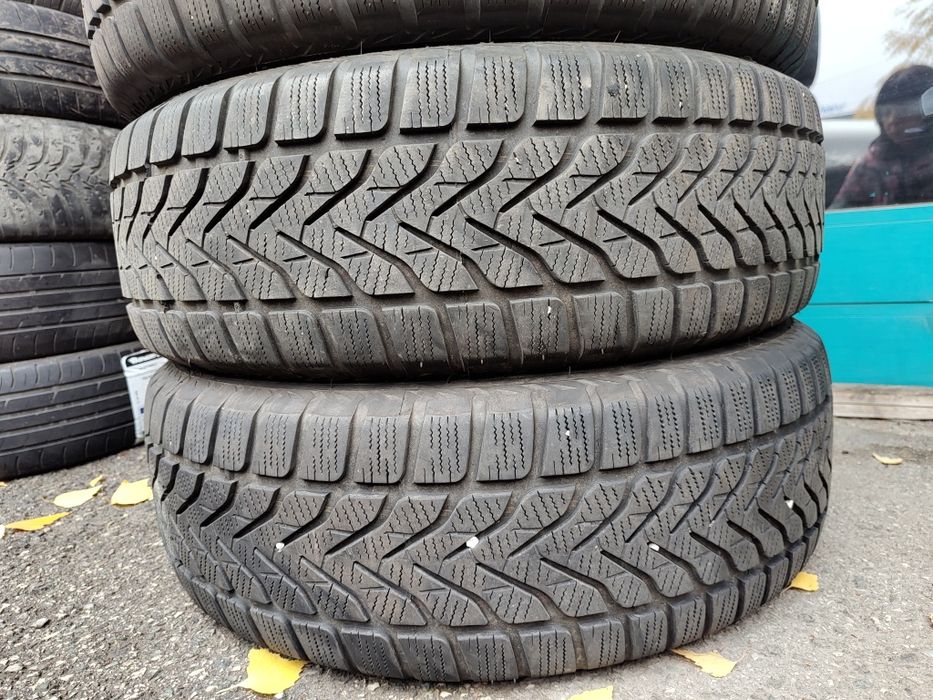 Продавам 4 зимни гуми 225/65/17 Lassa