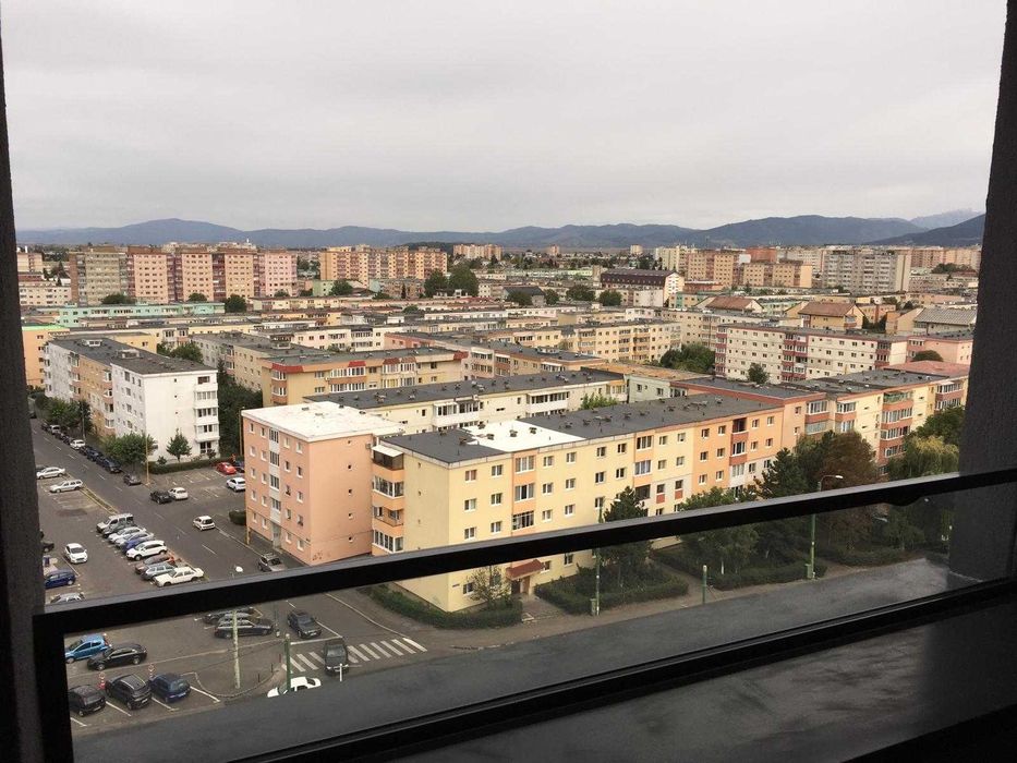 Popietar, ofer spre închiriere apartament două camere