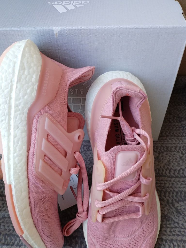 Adidas UltraBoost 22 Women Pink - маратонки НОВИ