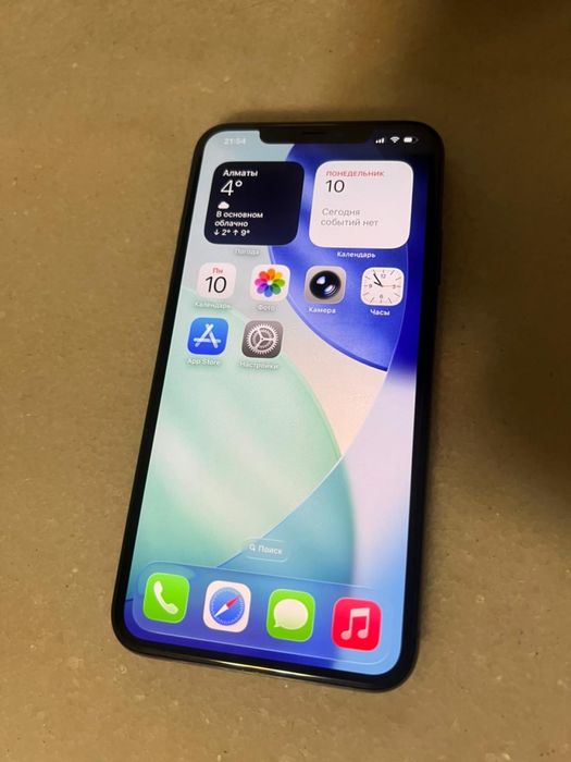 Iphone 11 pro max 64 гб  в ремонте не был в идеале