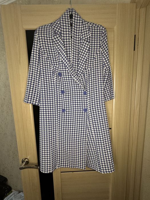 Платья и пиджак