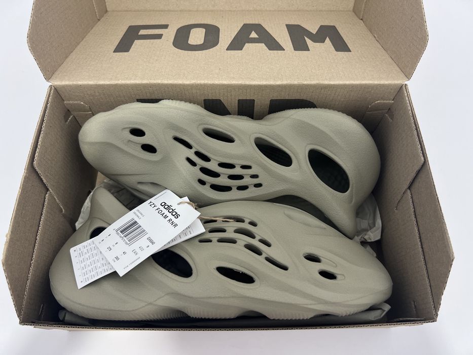 Yeezy foam runner stone salt ( travis , nike , jordan nike dunk rick)