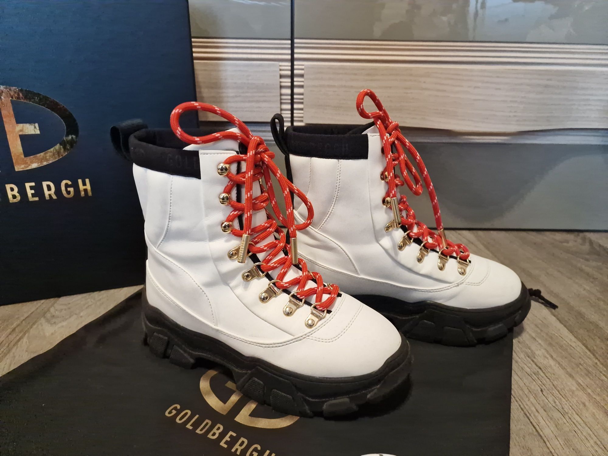 Дамски обувки Goldbergh размер 37