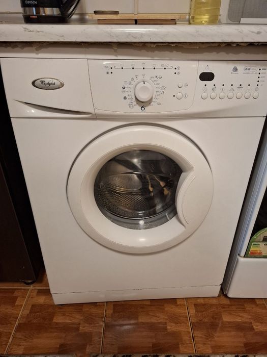 продается Whirlpool стиральный машина