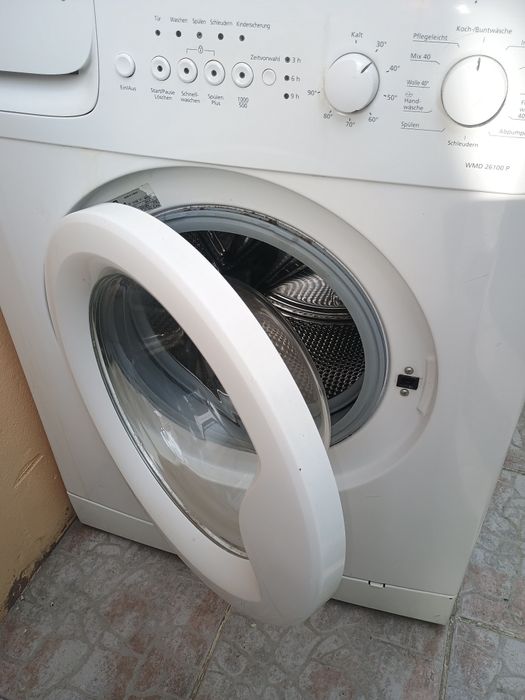 Mașina de spălat AEG