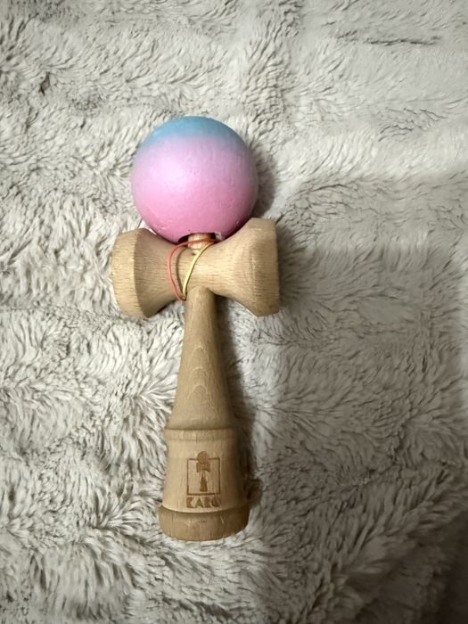Kendama Karo.