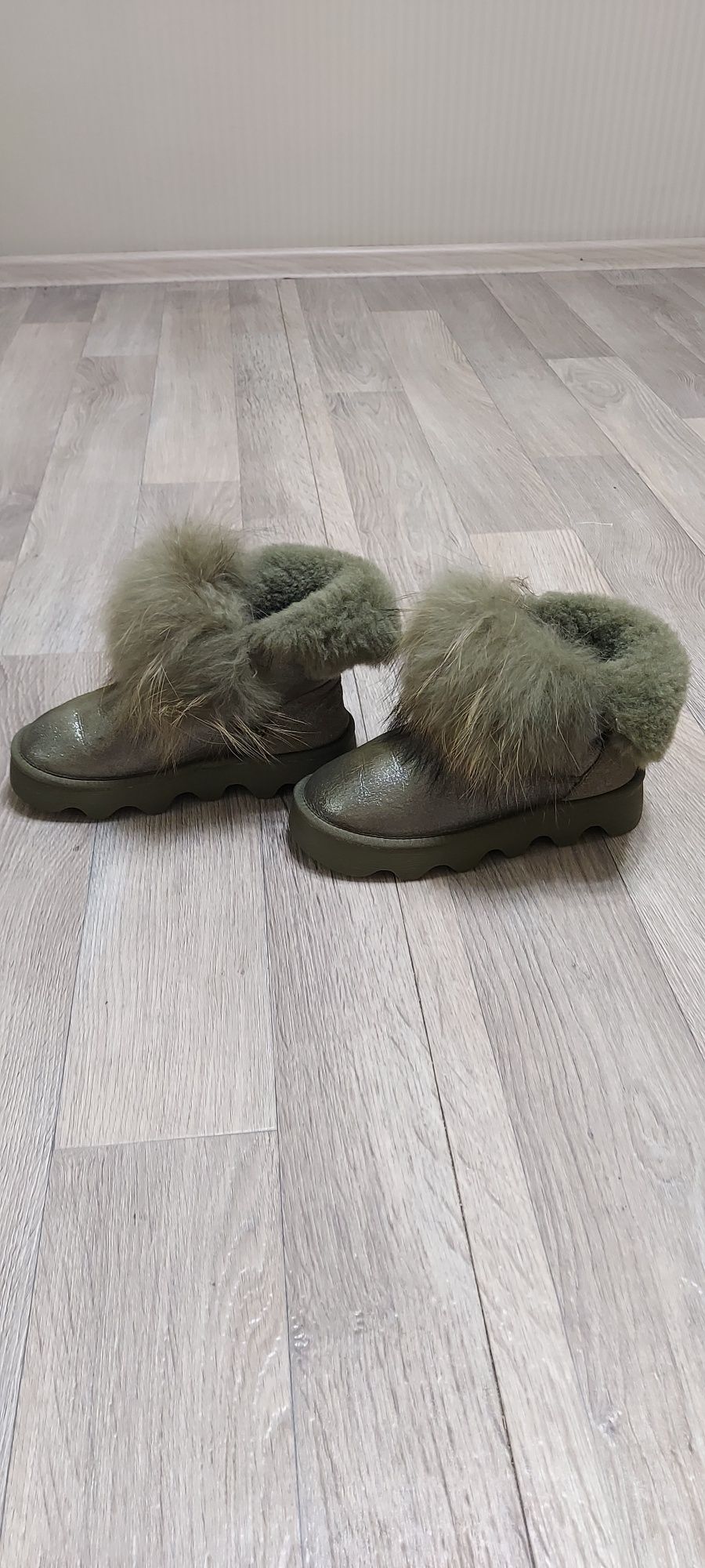 Угги зимние,натуральные.