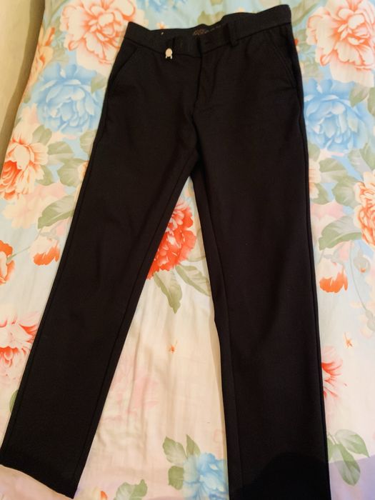 Продам школьные резиновые брюки