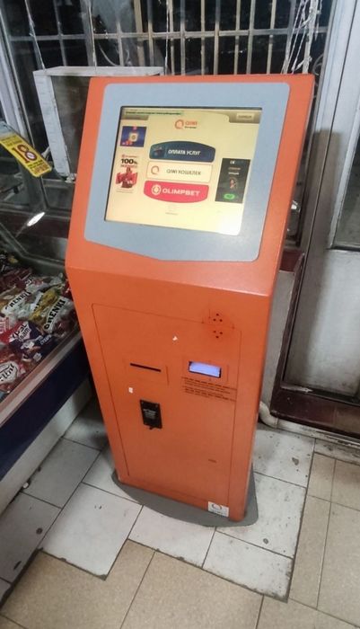 Платежный терминал Киви Qiwi  в полной комплектации с местом