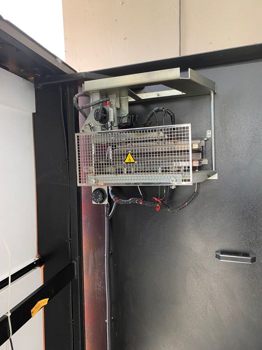 Вендинг за топло изпечени тостове,бургери