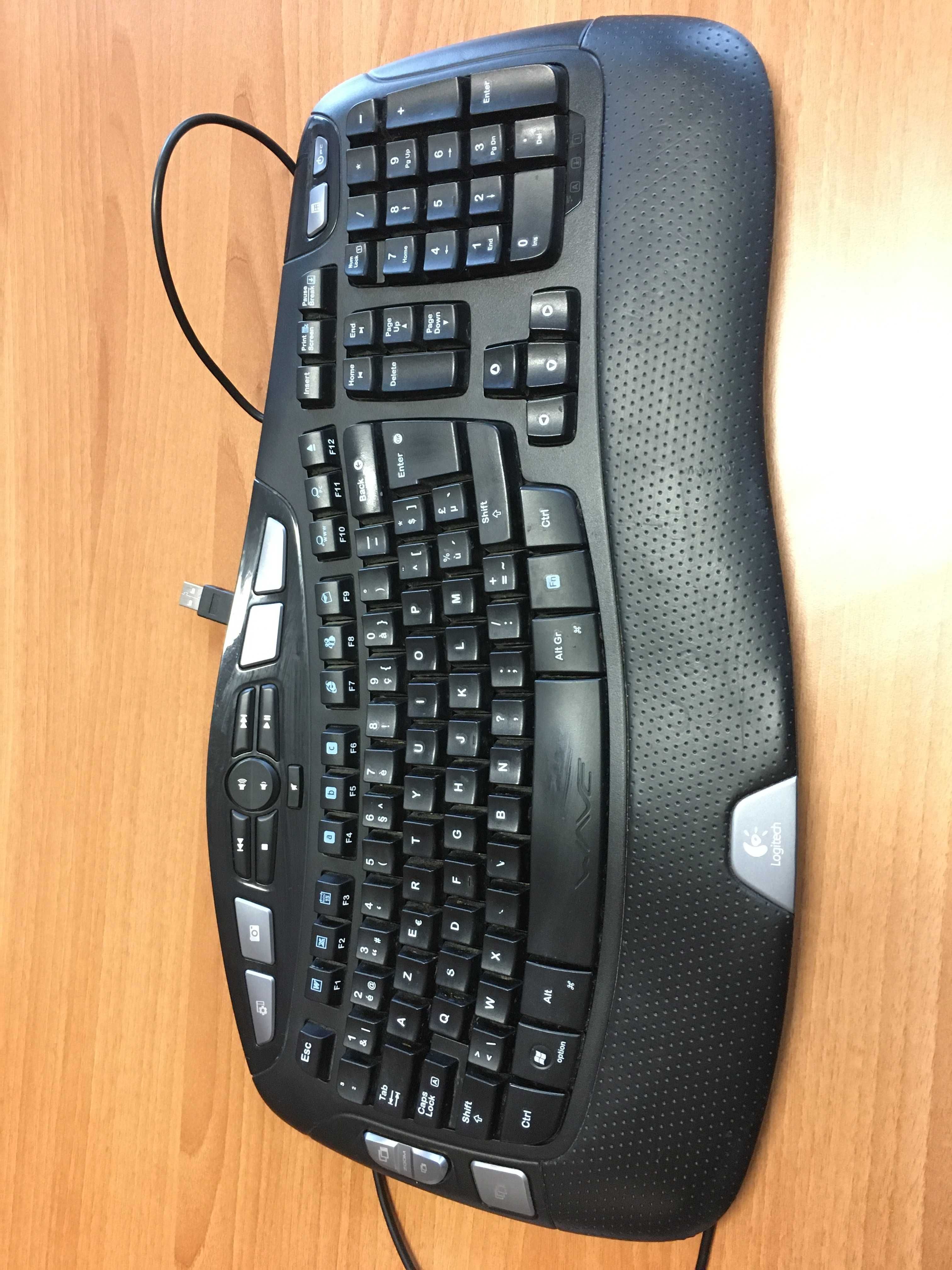 Doua tastaturi si un mouse - in stare foarte buna