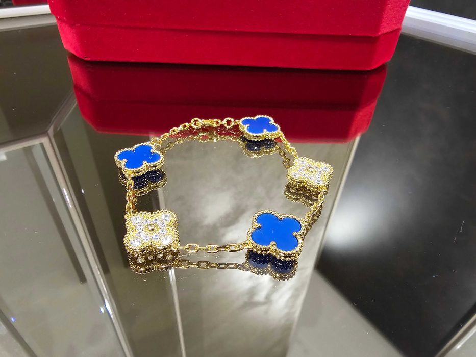 Van Cleef & Arpels VCA Blue Diamonds 5 Motifs Alhambra Дамска Гривна