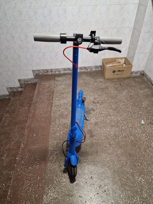 trotineta aovopro m365 partial funcționabila mai mult pt piese