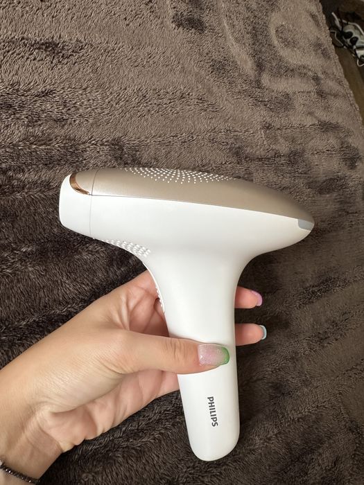 Фотоепилатор IPL Philips Lumea Advanced SC1998/00