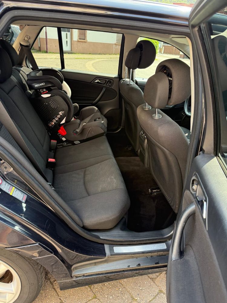 Mercedes Benz C220