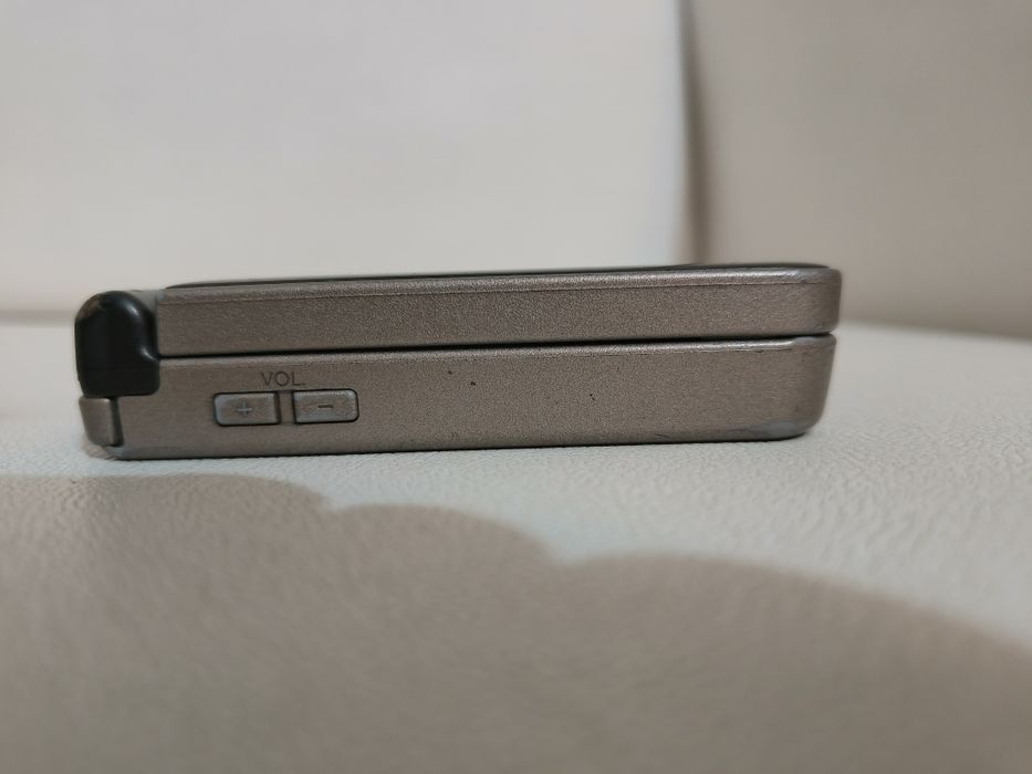 Vând consola  Nintendo Ds XL