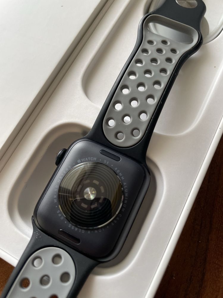 Apple watch SE 2nd gen 40mm GPS