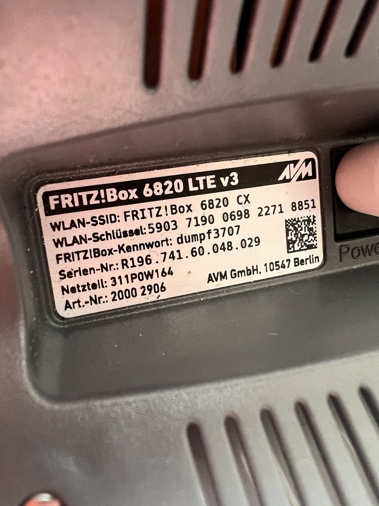 LTE 4G WLAN рутер модем mesh FritzBox 6820 Отключен !
