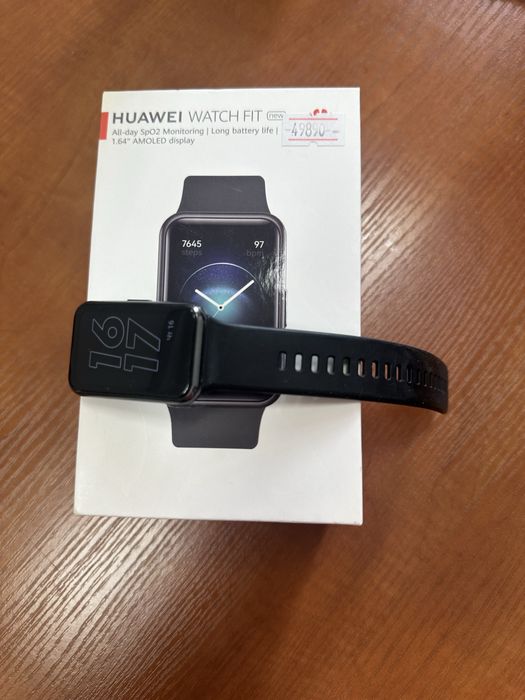 Продам браслет HUAWEI WATCH FIT с гарантией