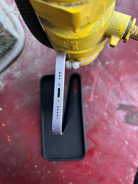 Vand sau schimb cu iphone 13 pro sau 14 pro spart