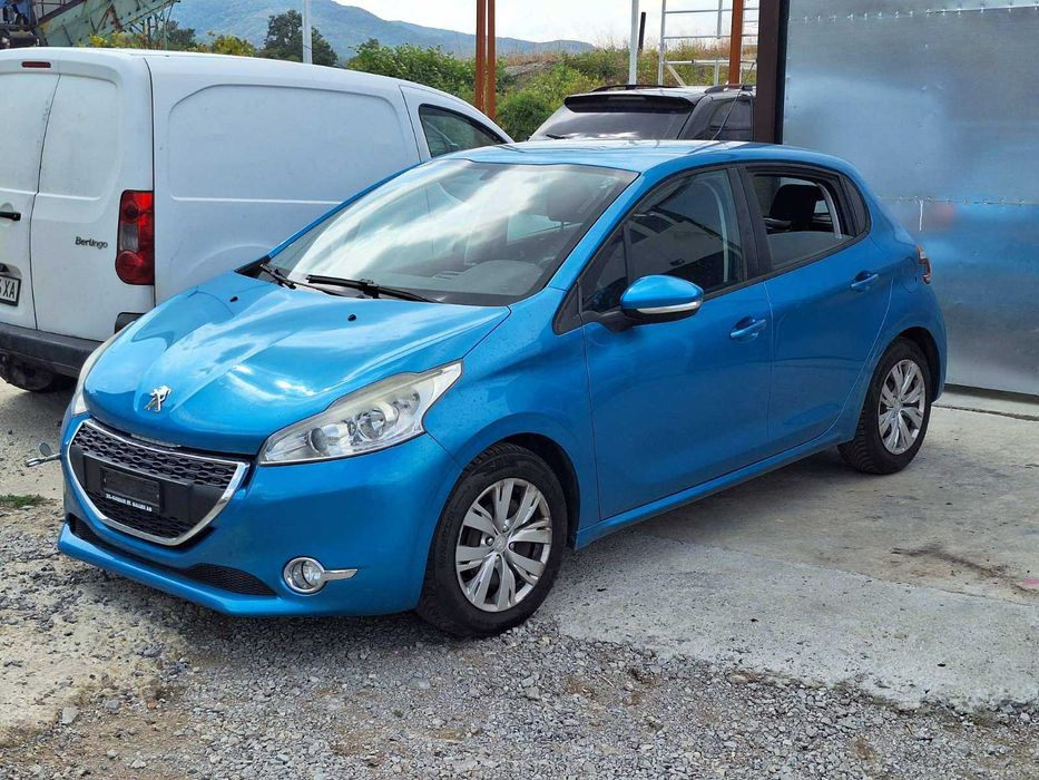 Peugeot 208 1.6 120кс на части