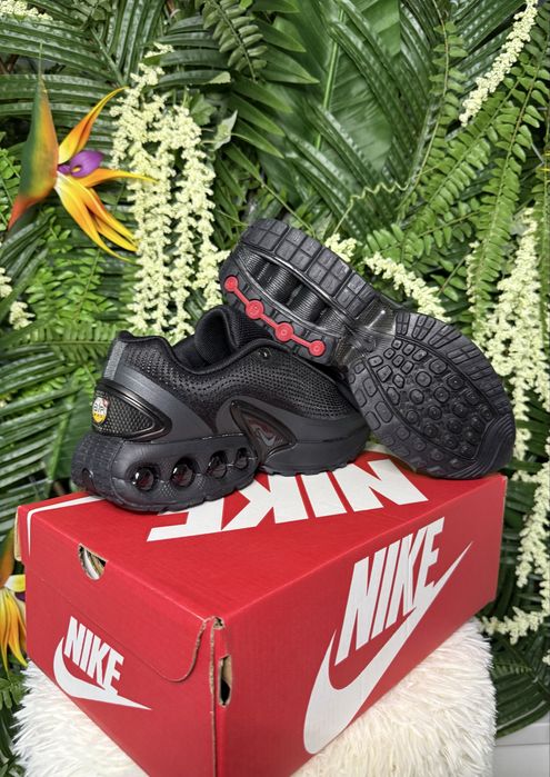 Nike Air Max DN Triple Black