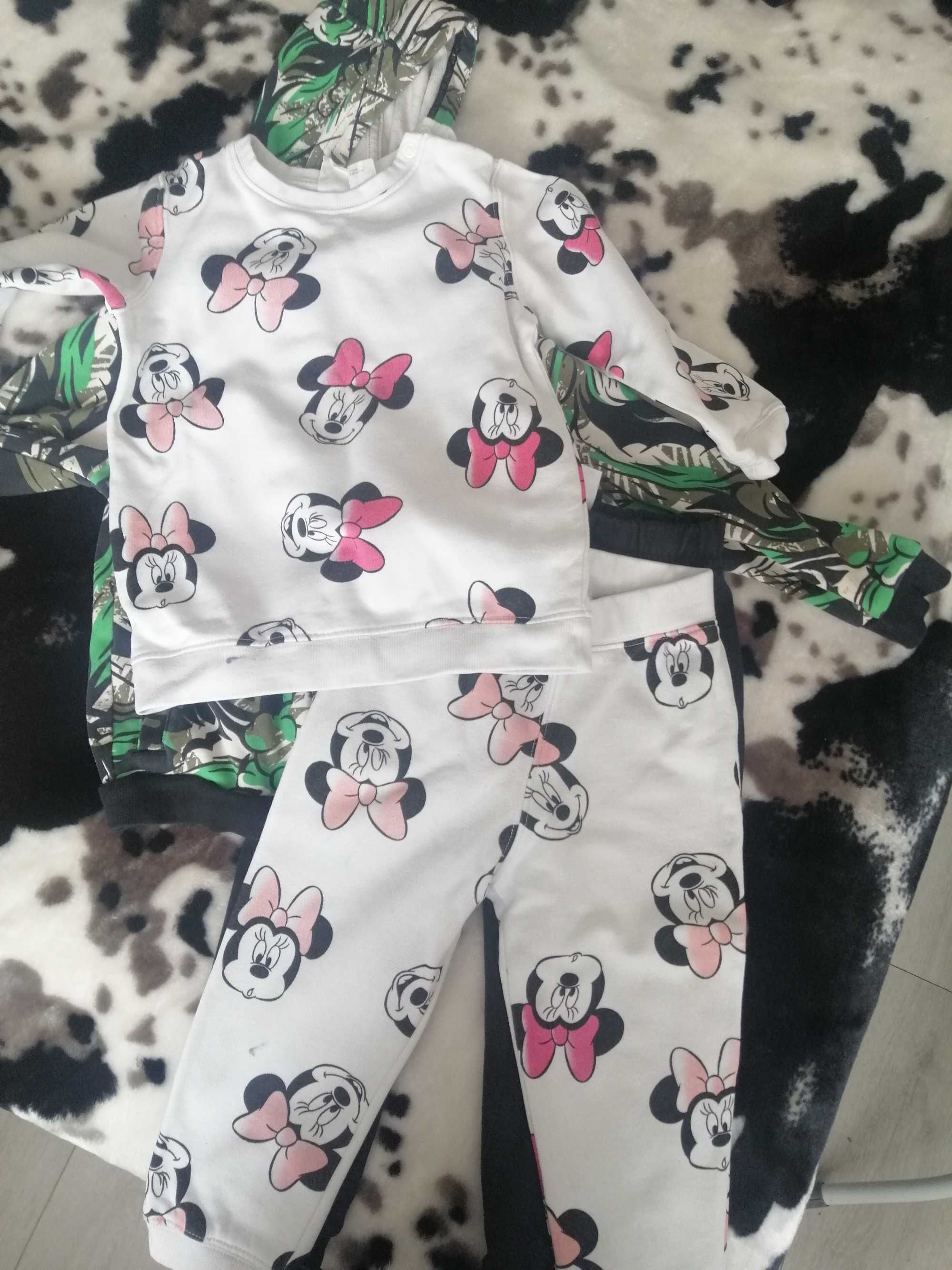 Trening adidas, H & m, verde mickey mouse, lila, mov pisicuțe 2-3ani