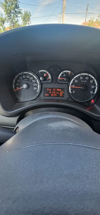 Fiat Panda  1. 2 benzina c/v automată