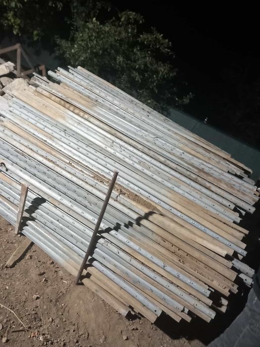 Vând Spalieri de Metal Zincat