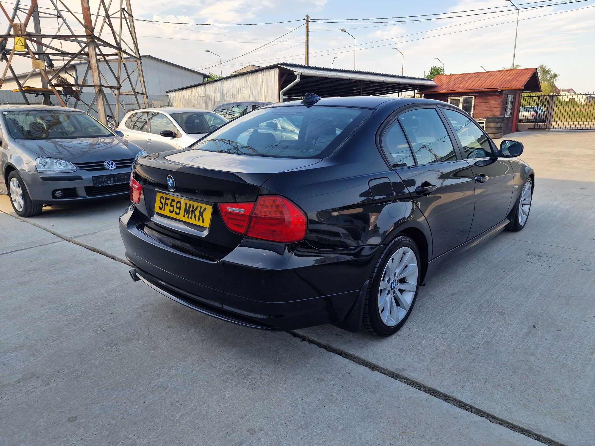 BMW 320 Diesel , 177 cp Euro 5 , model 2010 , volan pe dreapta