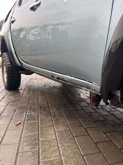 Mitsubishi l200 (2007). Golf 5 (2005 )  la pachet