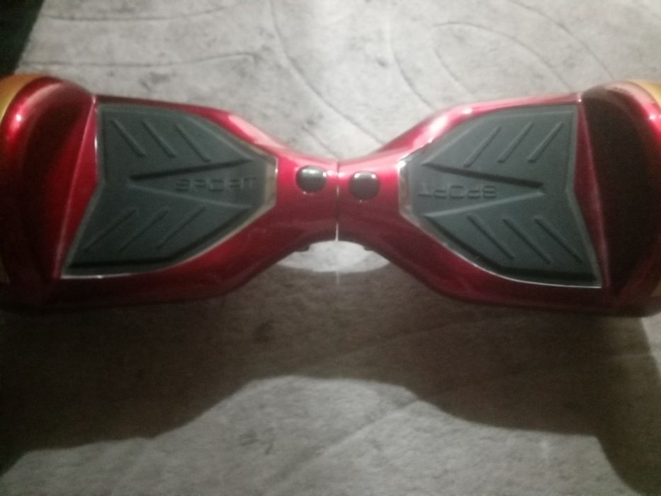 Прадам гидро скутер за 20000 работоет толька потерял зарядку