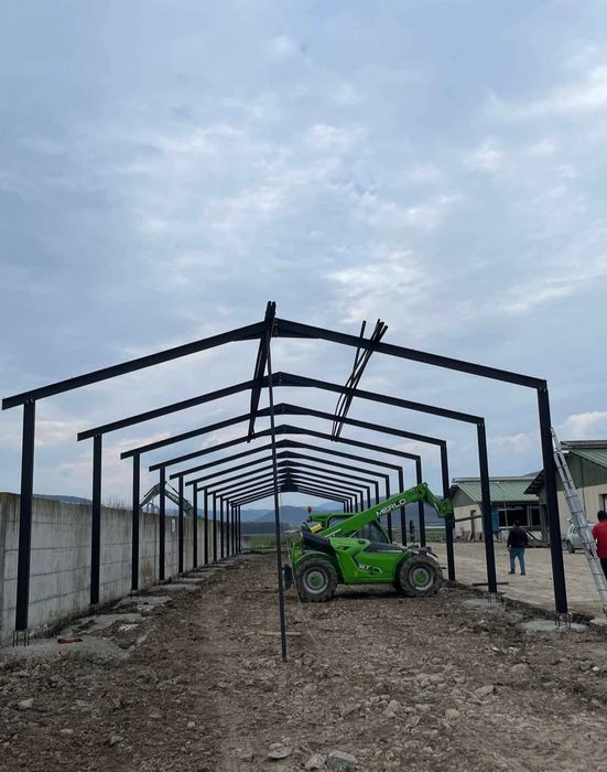 Vând structuri metalice 
12 x25 x5
10 x20 x4
 8  x