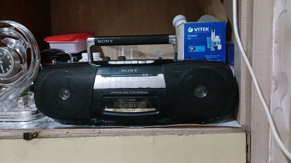 Продается Магнитофон SONY Рабочий