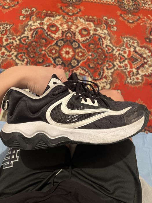 кроссовки баскетбольные giannis immortality 3