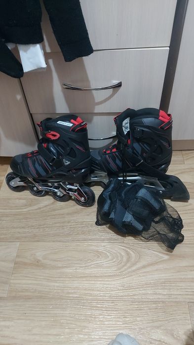 Ролики Reaction 40 размер,на коленики и подлокотники в комплекте защит