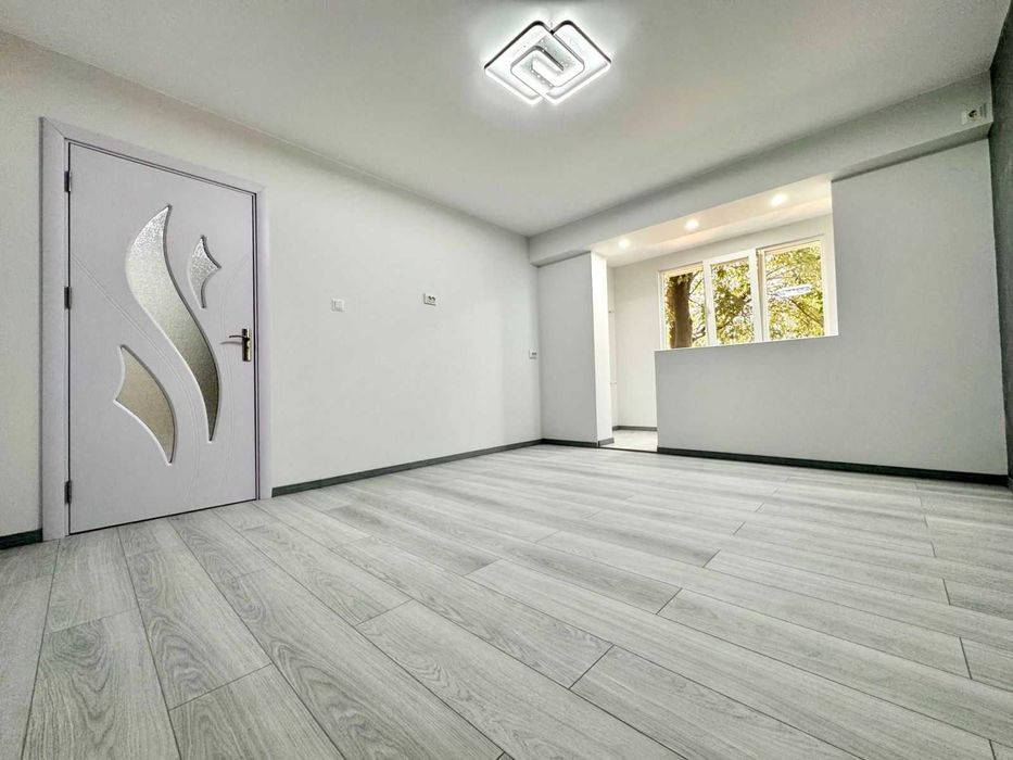 Отремонтиран двустаен апартамент