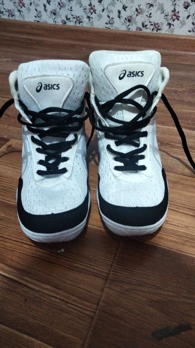 Продаю срочно барцофки