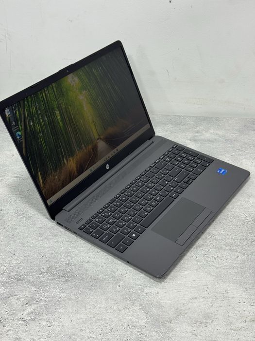 Kuchli Noutbuk HP Core i5-12 Avlod